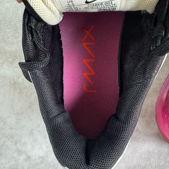 Nike Air Max 720 with Black and Cream Accents - Picture 7 of 8